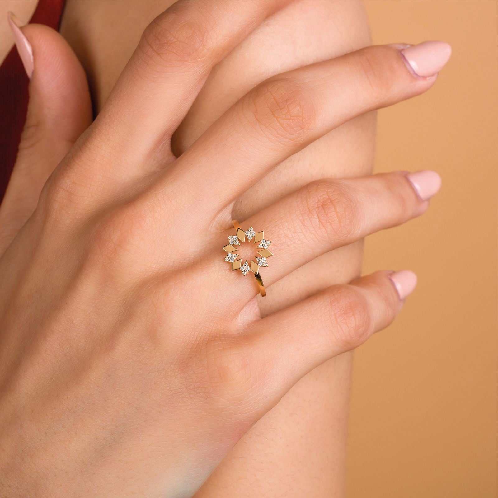 Dahlia Mini Diamond Ring