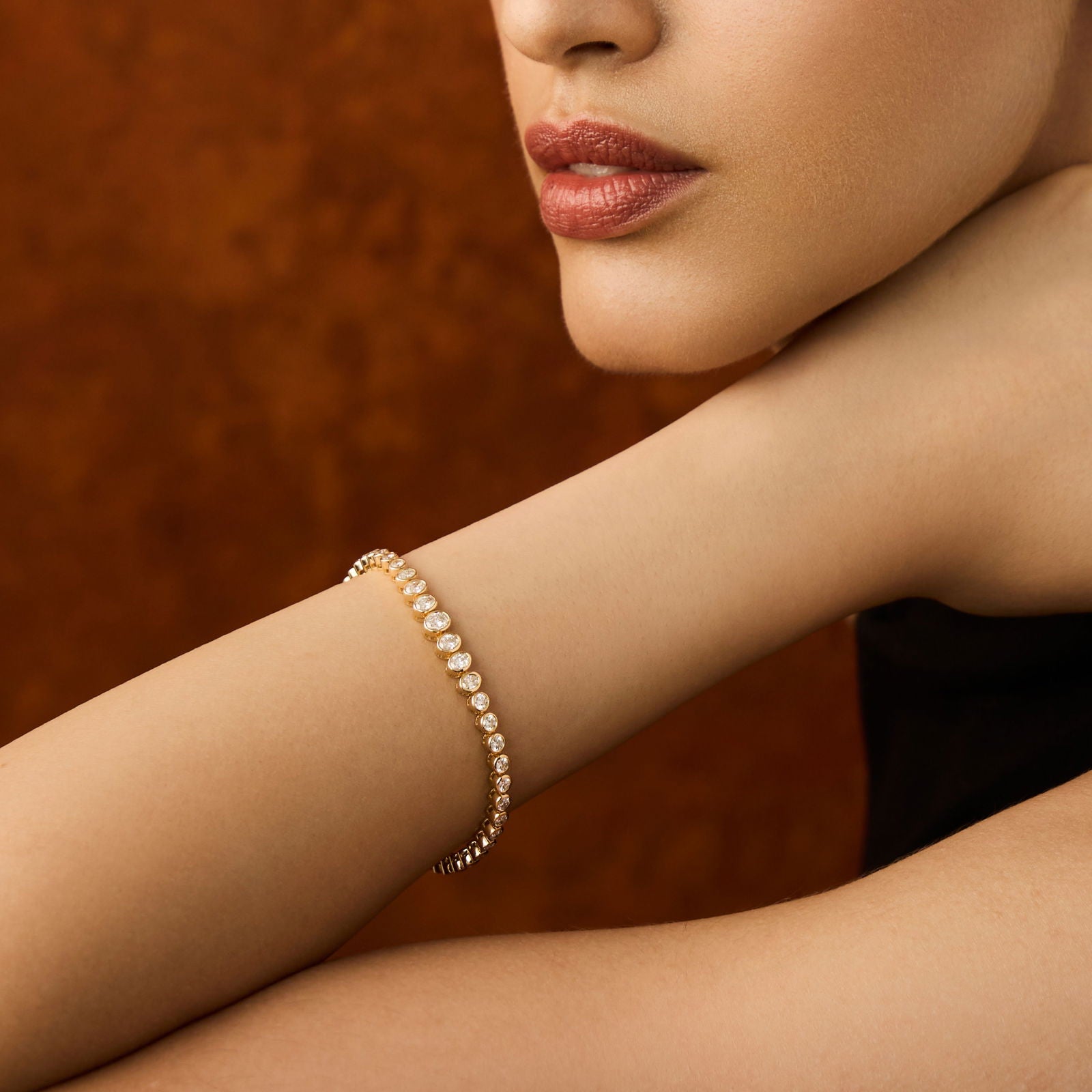 Bezel Set Oval and Round Brilliant Tennis Bracelet