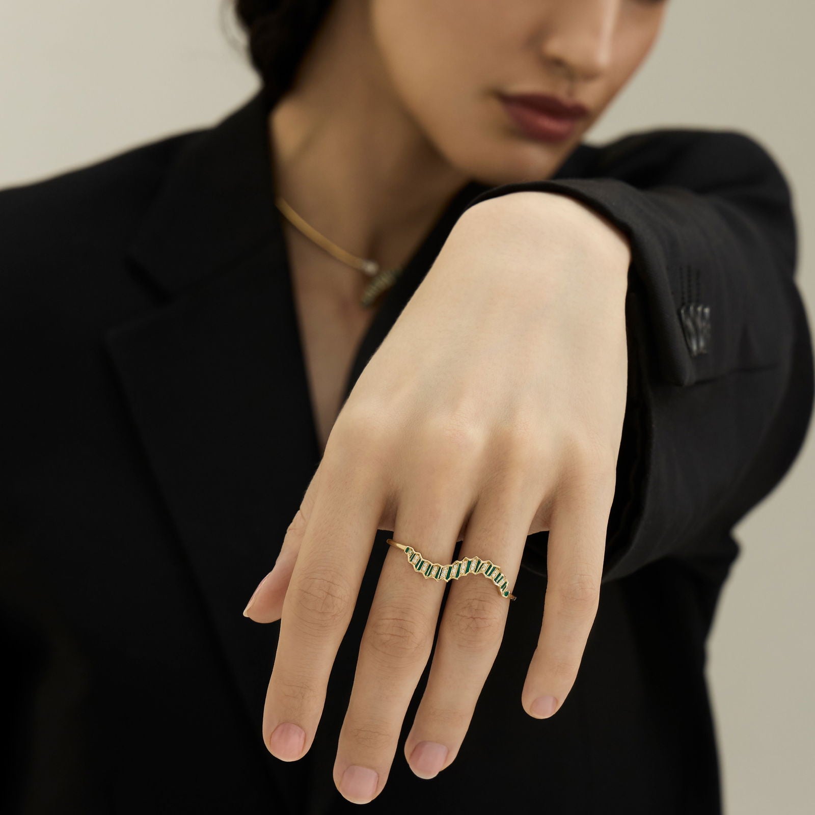 Pleated Ola Double Finger Ring02