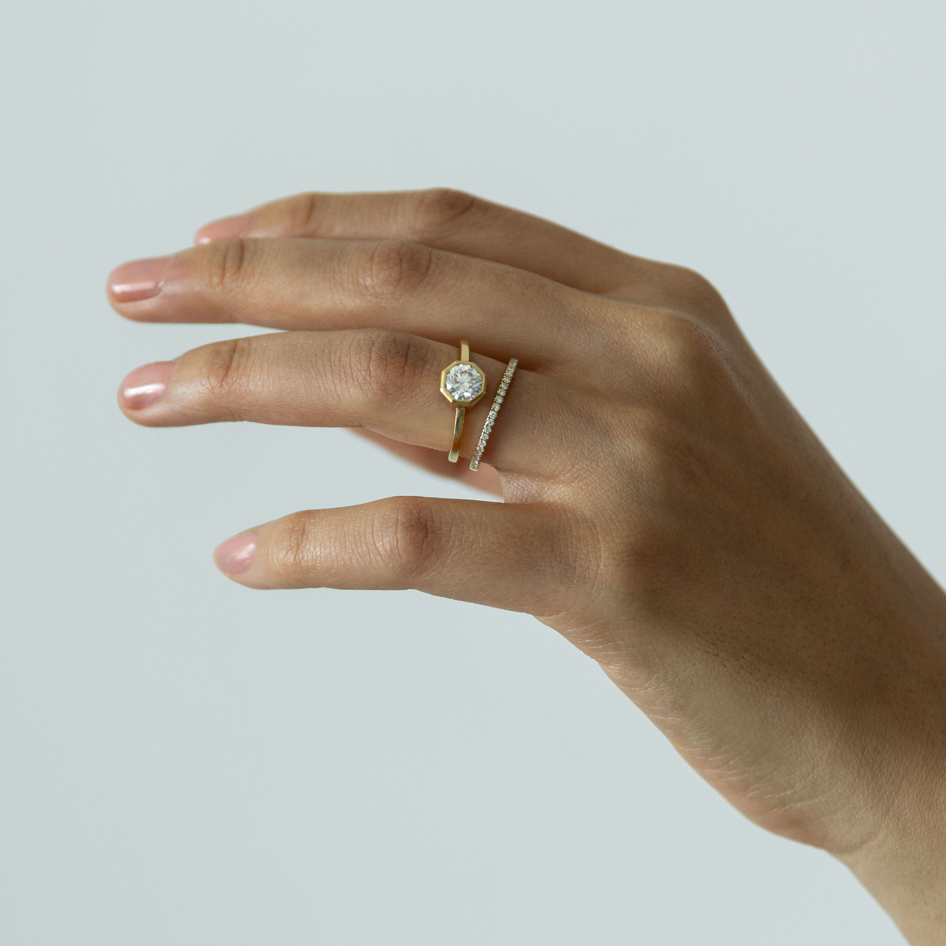 Which Goes First: Engagement or Wedding Ring? A Complete Guide to Ring ...