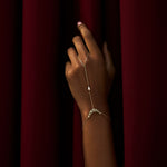 Pleated Vera Diamond Hand Chain