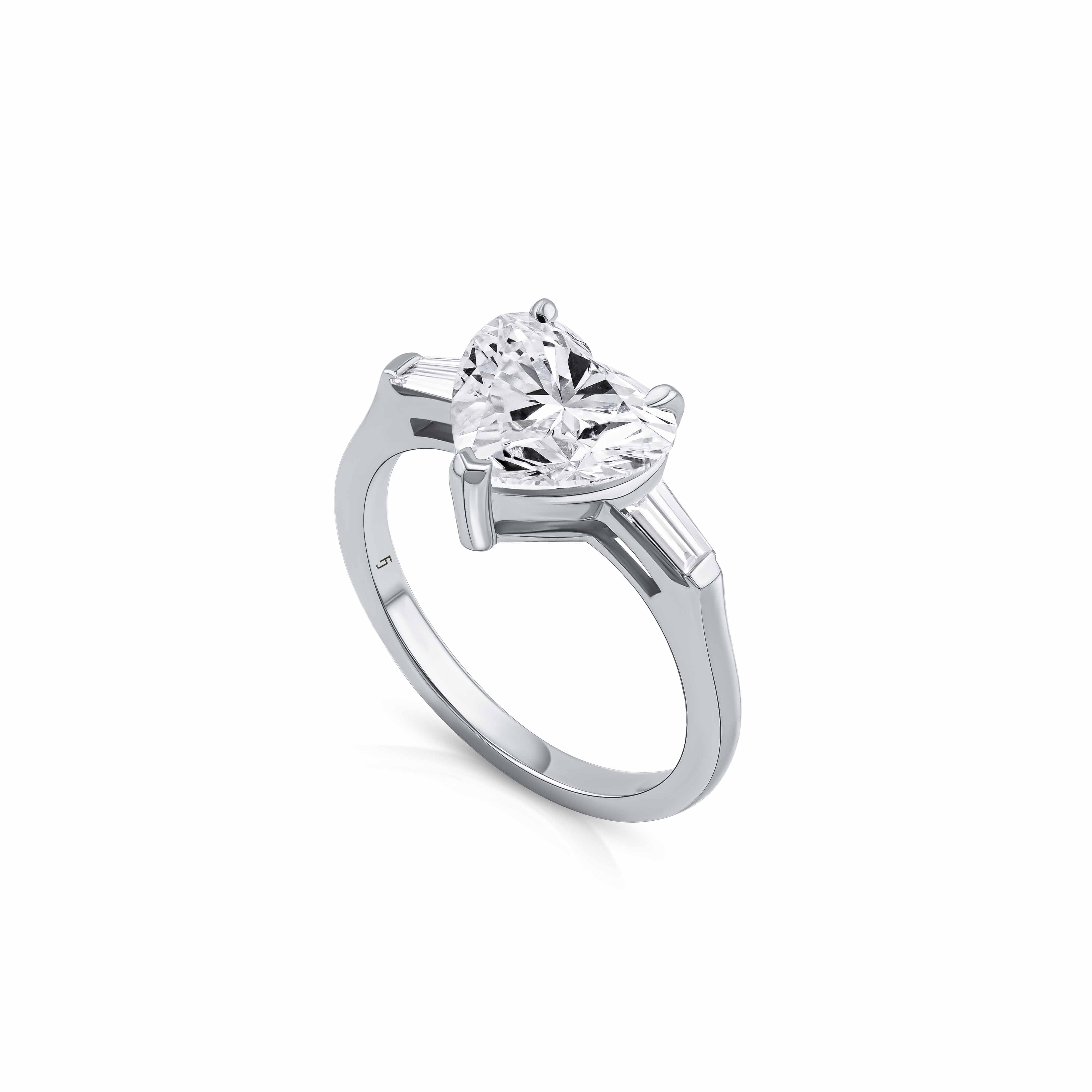 Serena Ringu The Serena Ring – Heart & Baguette Trilogy Ring – FYNE Jewellery