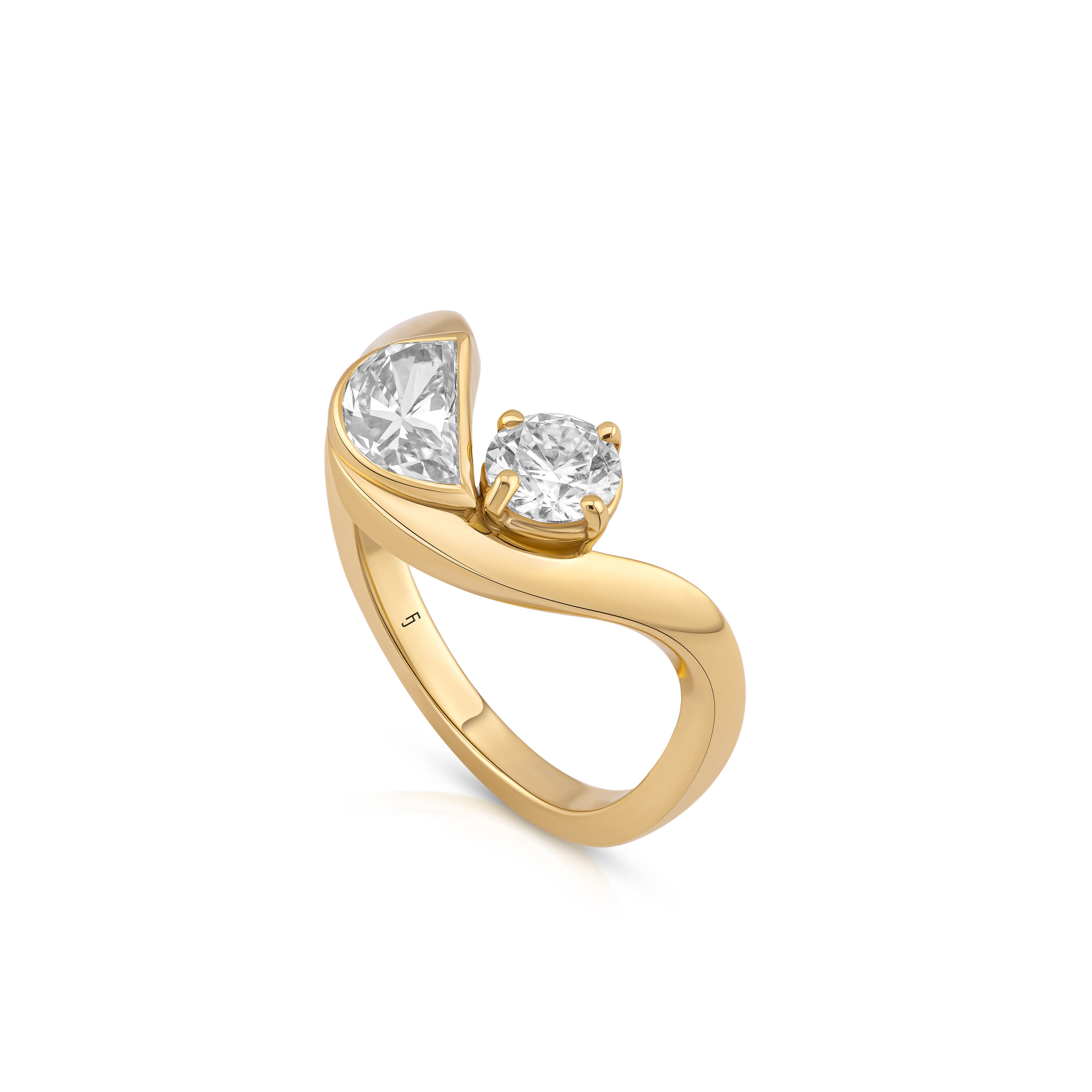 Sora Half Moon Ring
