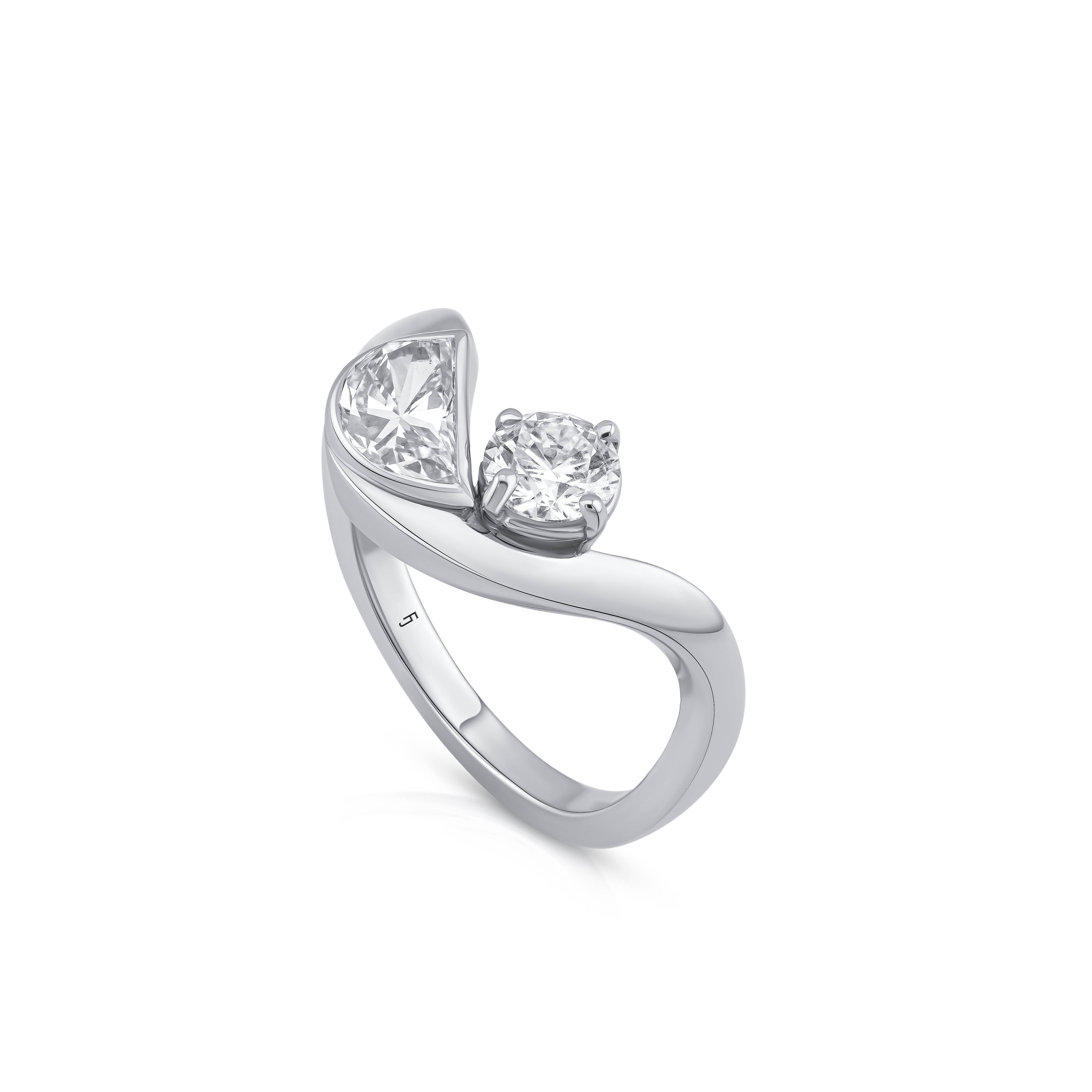 Sora Half Moon Ring