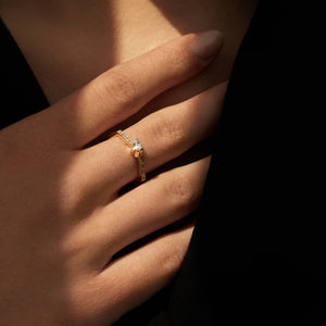 Hexad Diamond Ring in Yellow Gold